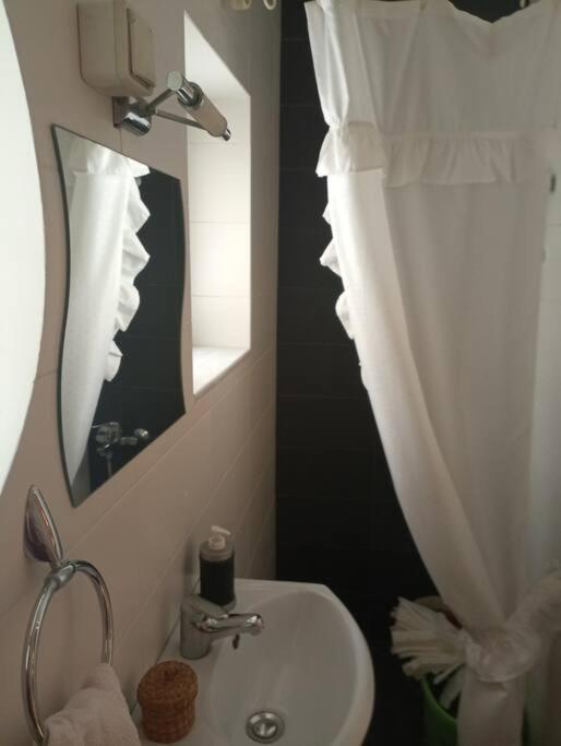 Annitas Luxury Oasis Appartment Athens Ngoại thất bức ảnh